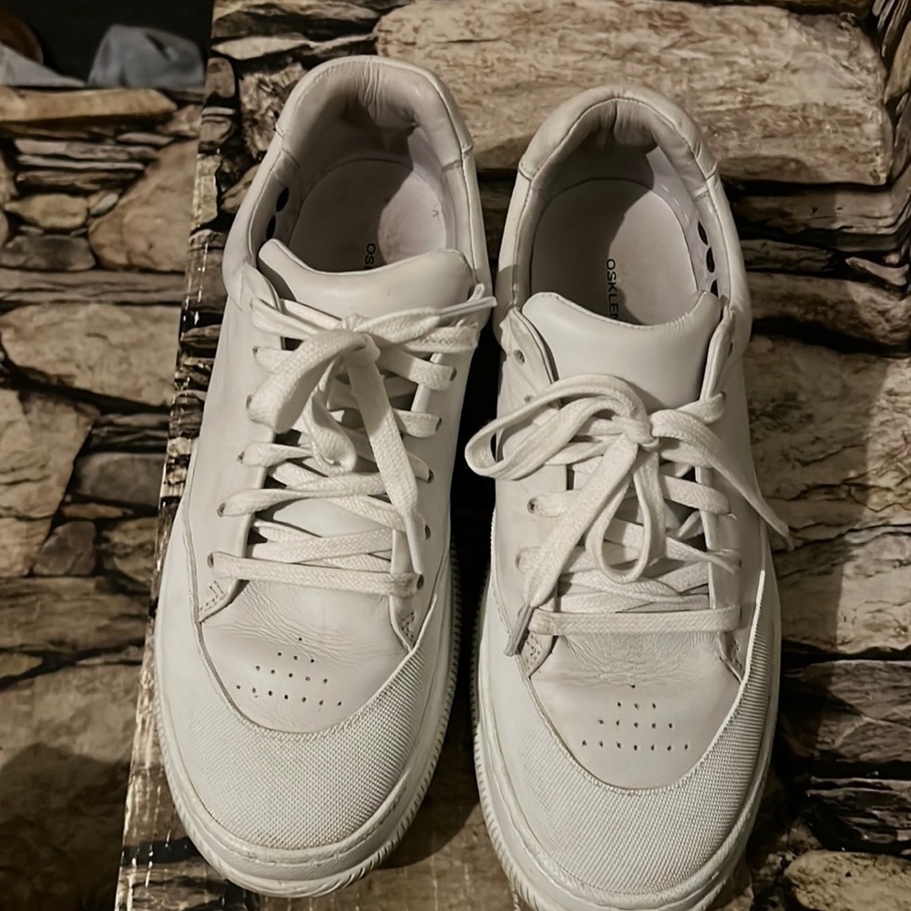 White sneakers size 8 us Osklen